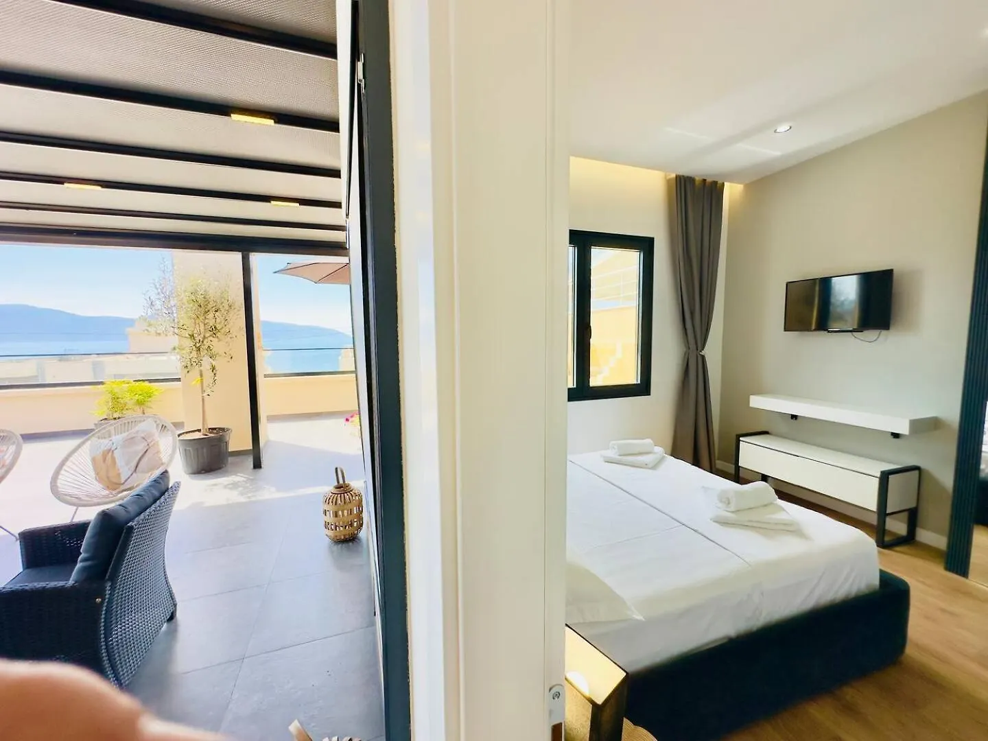 Apartment Sea View Luxury Penthouse,3Rooms Vlore