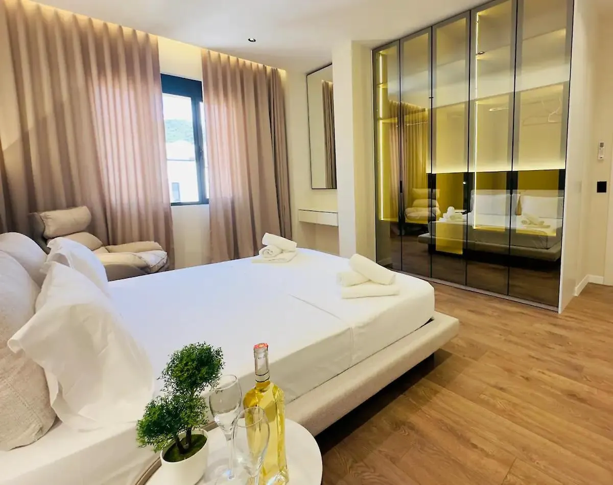 Sea View Luxury Penthouse,3Rooms Vlore 0*,  Albania