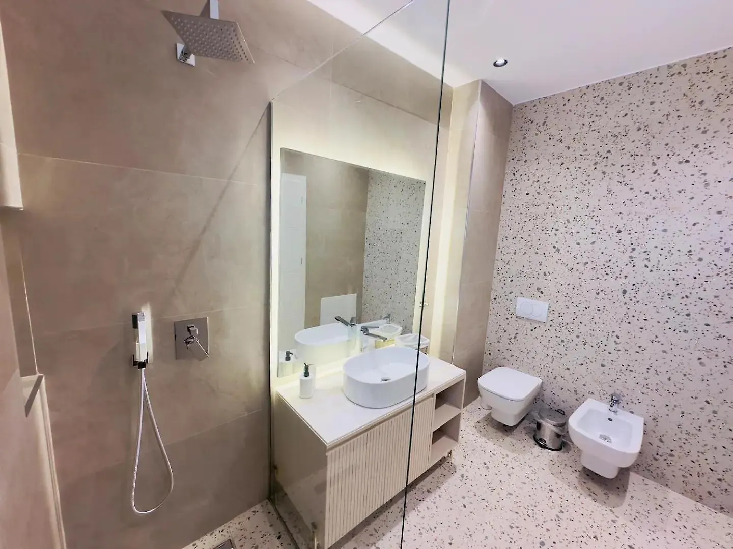 Sea View Luxury Penthouse,3Rooms Vlore