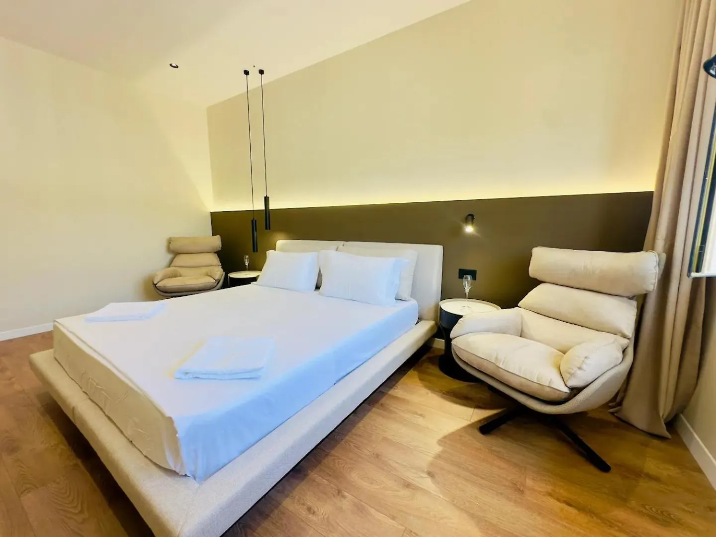 Sea View Luxury Penthouse,3Rooms Vlore 0*,