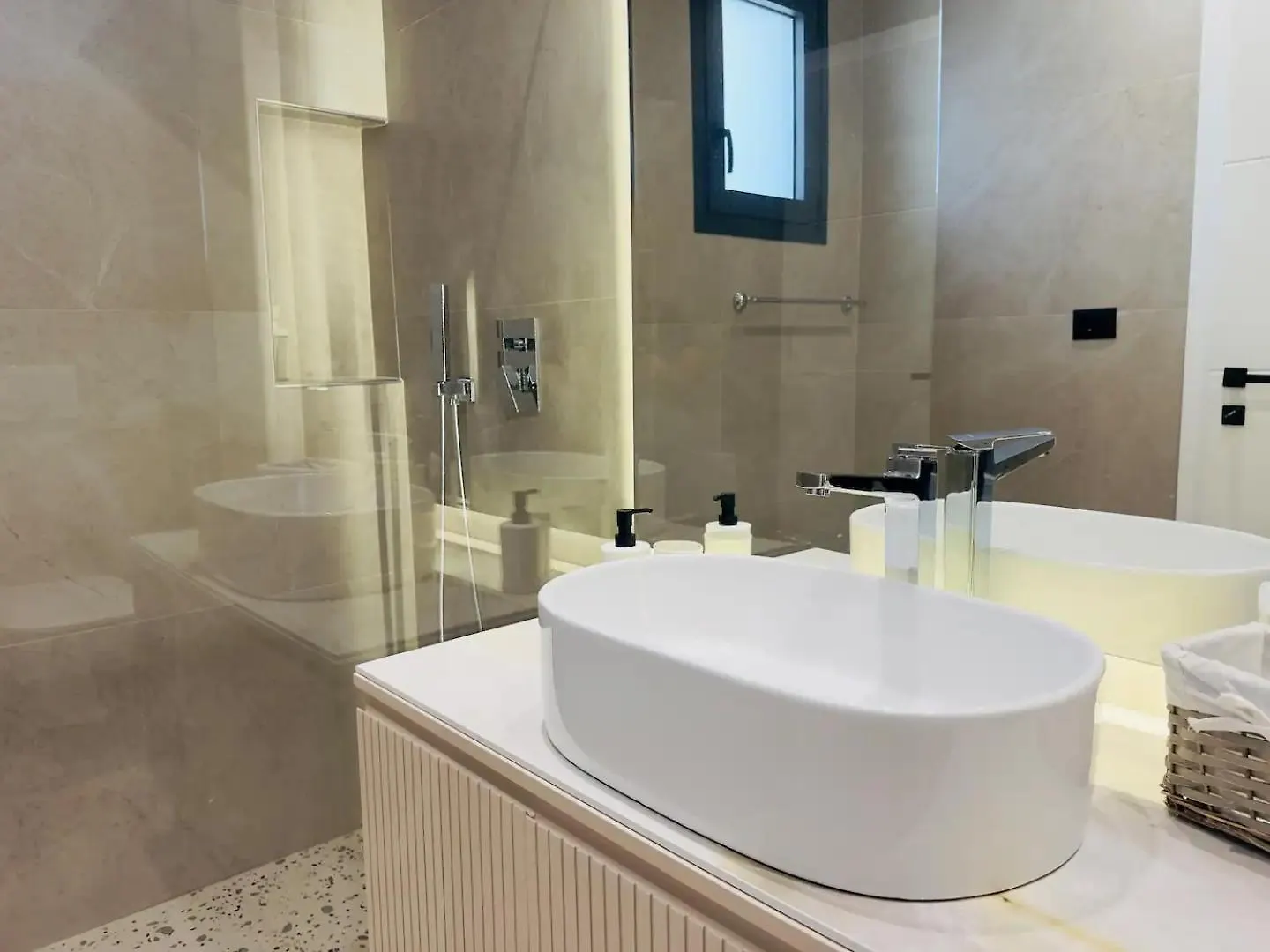 Sea View Luxury Penthouse,3Rooms Vlore 0*,