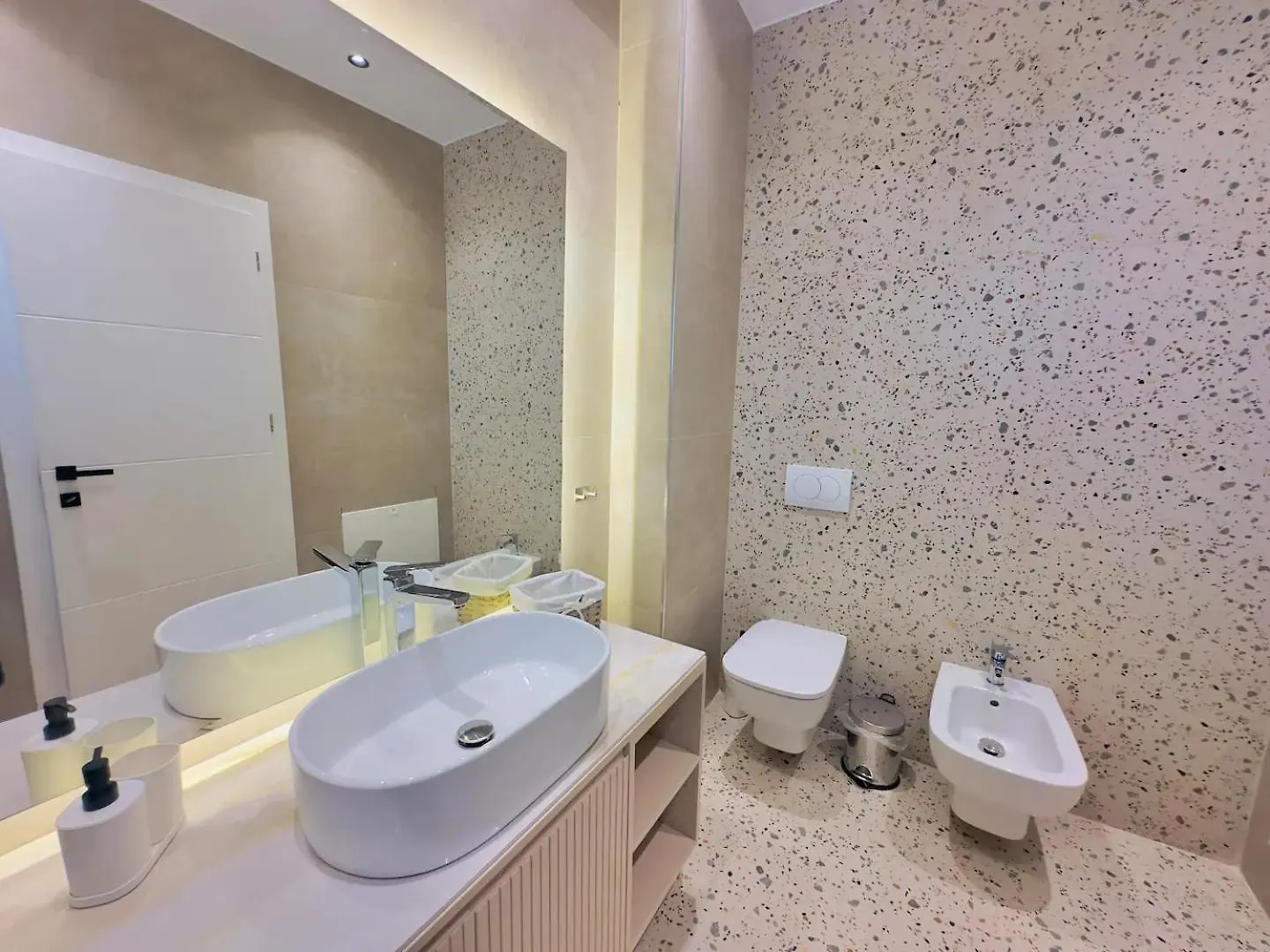 Sea View Luxury Penthouse,3Rooms Vlore Apartment
