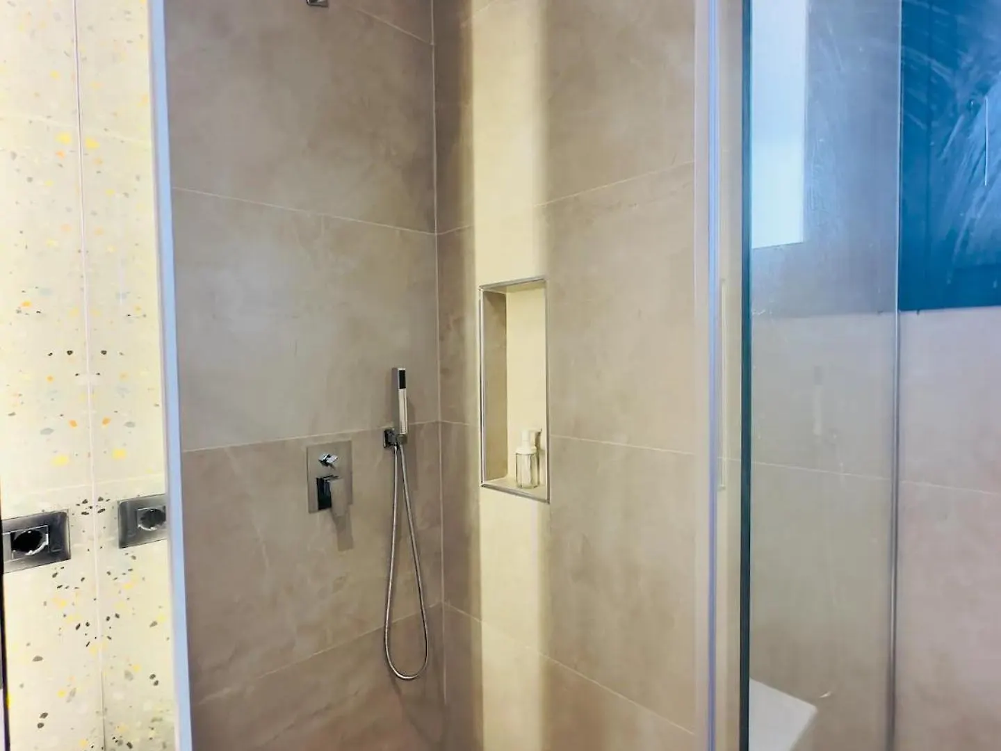Apartment Sea View Luxury Penthouse,3Rooms Vlore